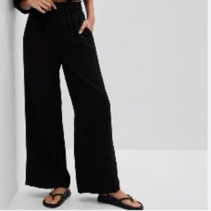 Gap | Women's Black Crinkle Gauze Wide-Leg Pants | Size Small